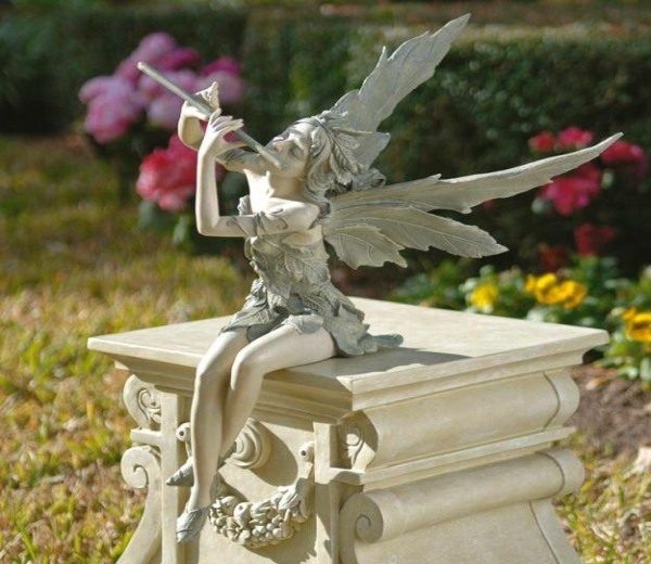 Design Toscano 'Fairy Of The West Wind' Sitting Statue / Garden Ornament