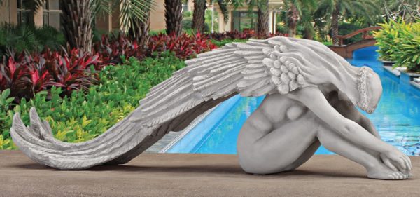 New Design Toscano Fairy with Long Wings Figure Garden Ornament