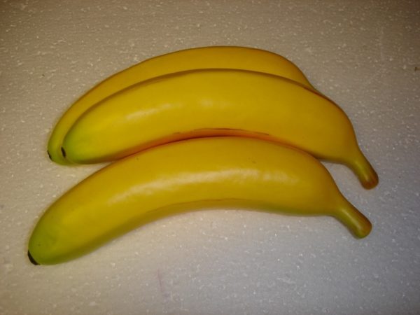 Pack X3 Artificial Fruit Banana(s) 100mm Home Decoration