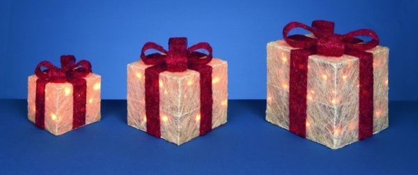 Set x3 LED Lit Parcels / Gifts White/Red Christmas Lights LV102703R