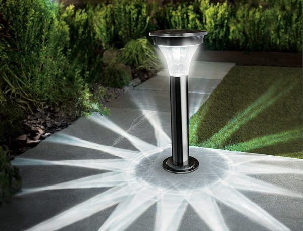 Solar Motion Sensor Garden Post Light Black Nickel Gardman L22109