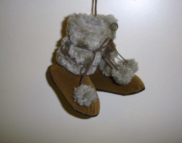 2 Pairs Faux Uggs / Snowboots Christmas Tree Ornaments / Decorations 4in
