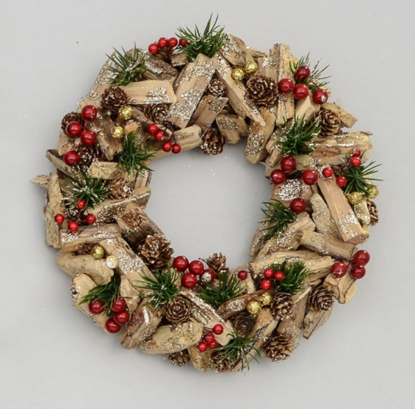 Natural Cone/Wood/Berry Christmas Wreath 28cm New Design