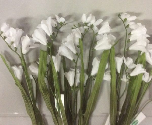 Pack x 12 Stems Artificial Silk Flowers Silk Freesia White