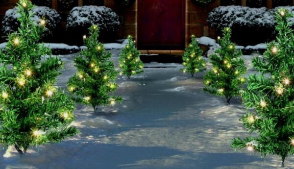 Premier LED Christmas Tree Path Lights - 6 Trees / 15 LED per Tree
