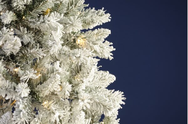 Pre-Lit Green Heartwood Spruce Christmas Tree 210cm (7ft)