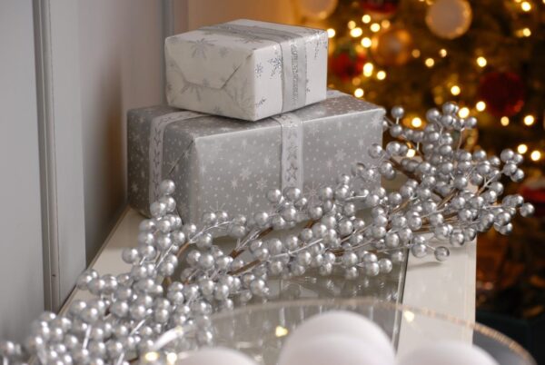 1.3m Silver Berry Cluster Berry Garland Christmas Decoration